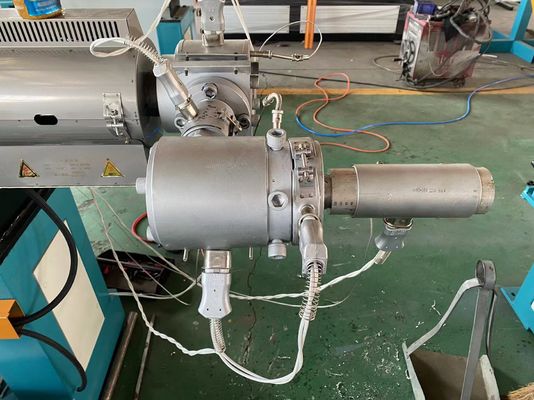 Dây truyền sóng PE PP Luồn dây chuyền đùn ống sóng đơn trên tường