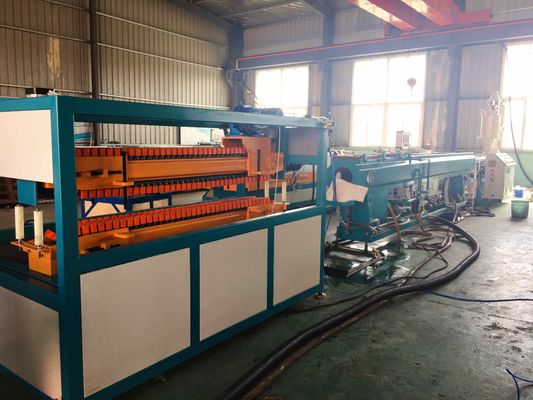 Dây chuyền sản xuất ống nhựa Plum Blossom 100kg / H để bảo vệ cáp ren bị chôn