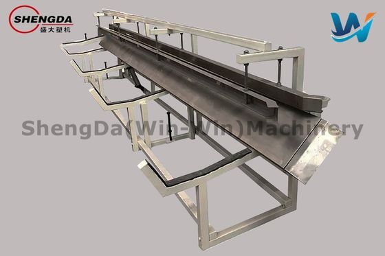 Máy làm máng cáp nhựa PVC Máy hồ sơ nhựa