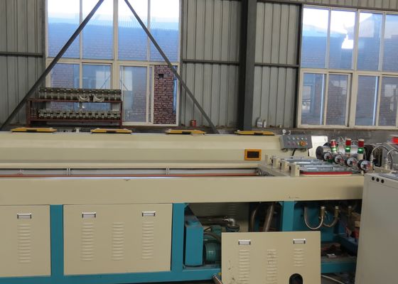 Dây chuyền ép đùn ống đôi tường nhựa 900kg / H