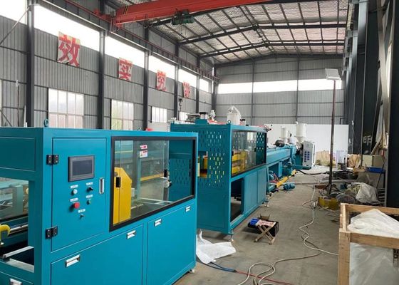 Dây chuyền đùn ống HDPE trục vít đơn 320kg / H Máy đùn ống cấp nước