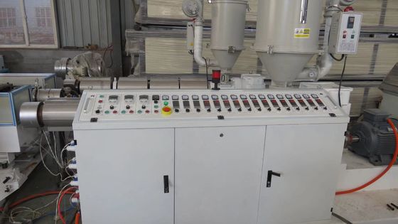 10-20 M / phút PVC PE PP Máy ống sóng đơn tường