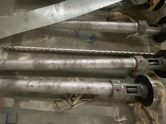 300kg / h Máy đùn trục vít đơn Dây chuyền sản xuất ống nhựa PE