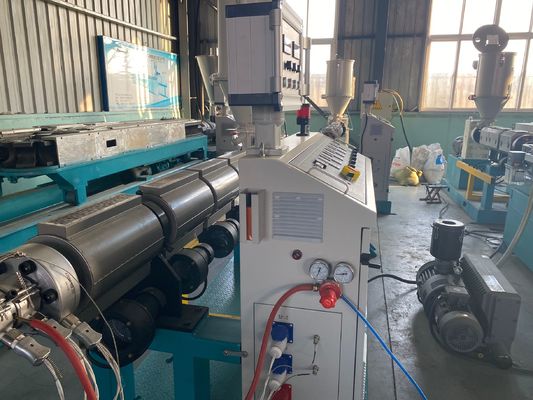 180-250kg / giờ Máy làm ống PVC Máy đùn trục vít đôi hình nón
