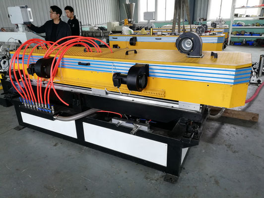 Dây chuyền sản xuất đùn ống bằng nhựa PVC PE PP Dây chuyền sản xuất trục vít đơn 40kg / H