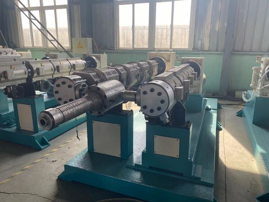 SJ65 / 33 PP PE PPR Máy đùn trục vít đơn Máy làm ống nhựa