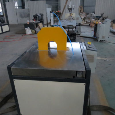Máy đùn ống PVC động cơ 37KW Dây chuyền sản xuất Máy đùn trục vít đôi